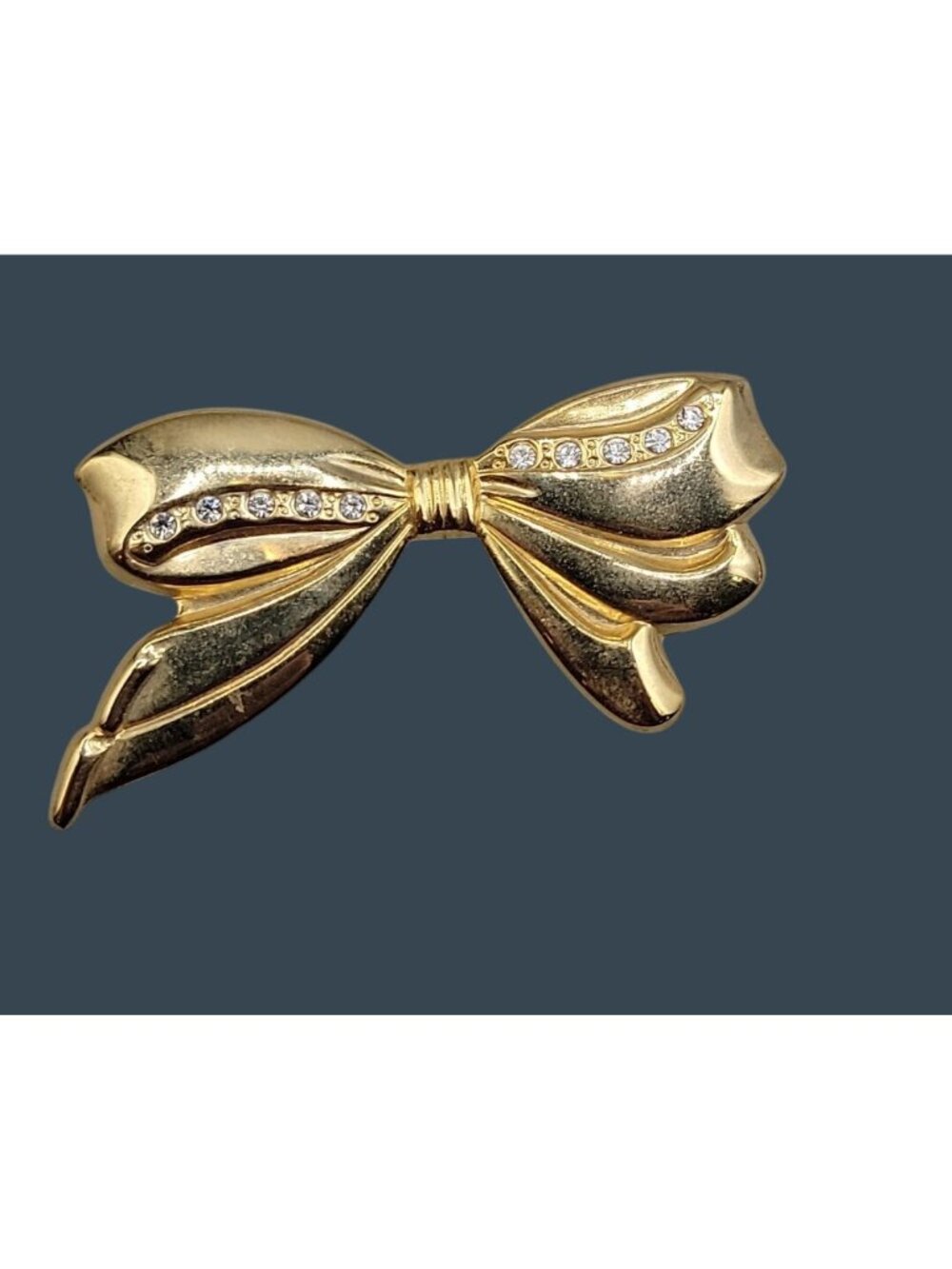 Vtg Rhinestone Stylized Bow Brooch Polished Gold Tone Retro Revival Tied Ribbon